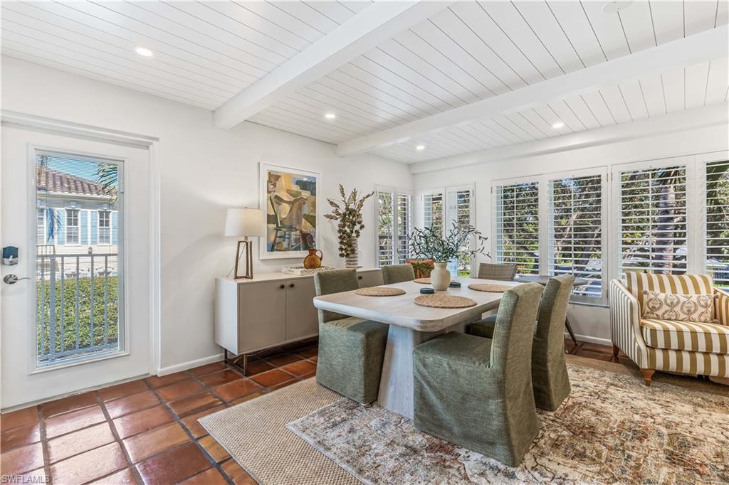 BEACH BREEZE - Residential Lease