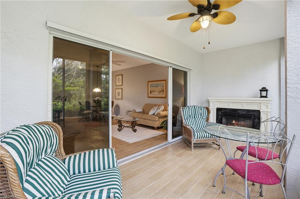 CARRIAGE HOMES AT WOODS EDGE - Residential