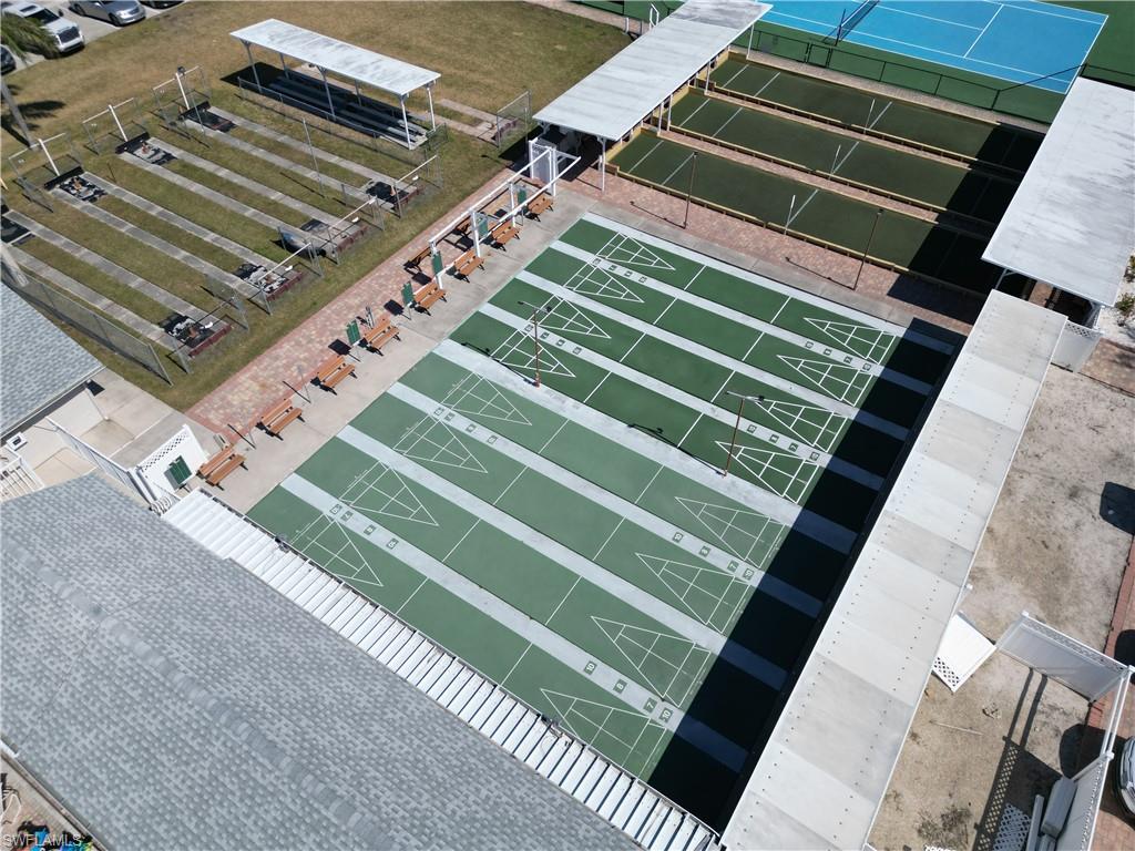 BAYSIDE ESTATES - Land