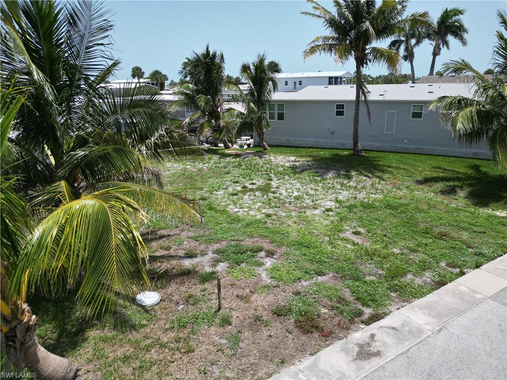 BAYSIDE ESTATES - Land