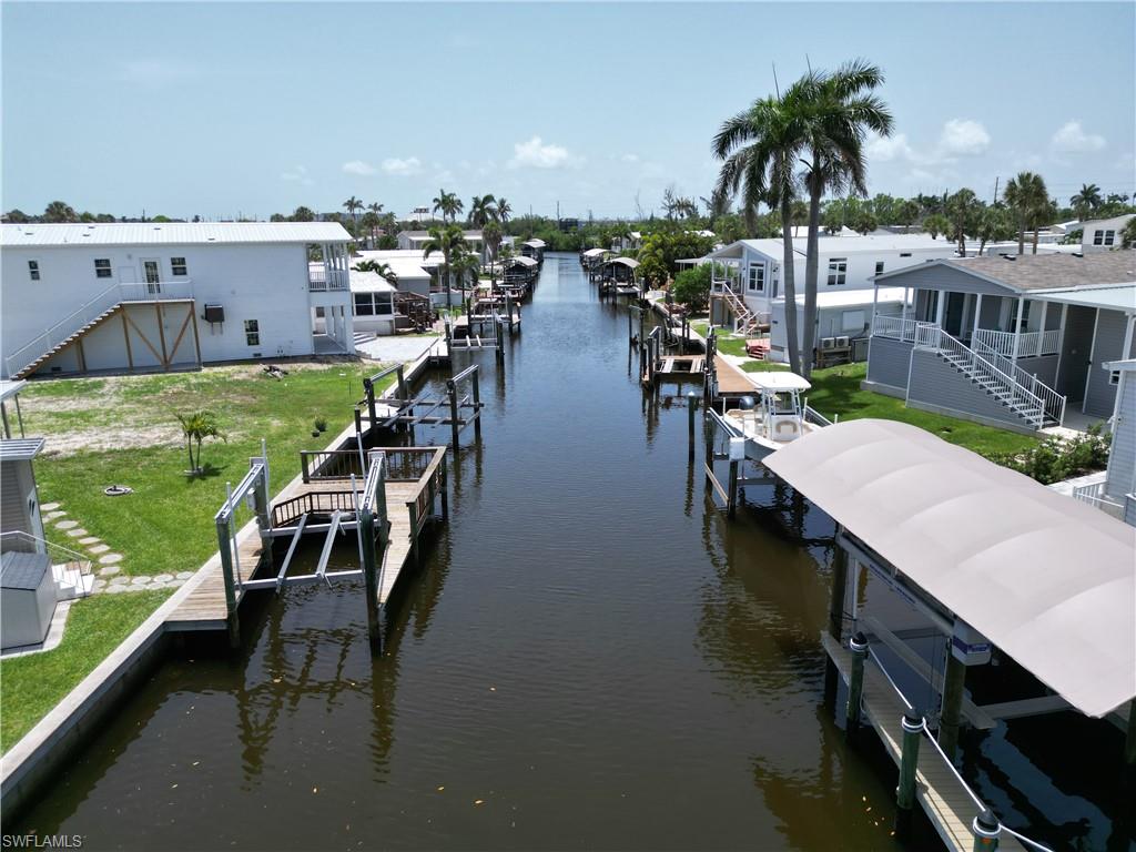 BAYSIDE ESTATES - Land