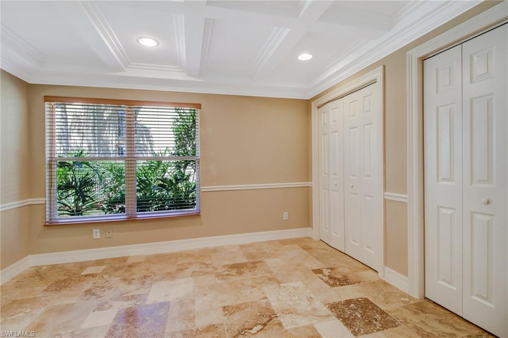 SATURNIA LAKES - Residential