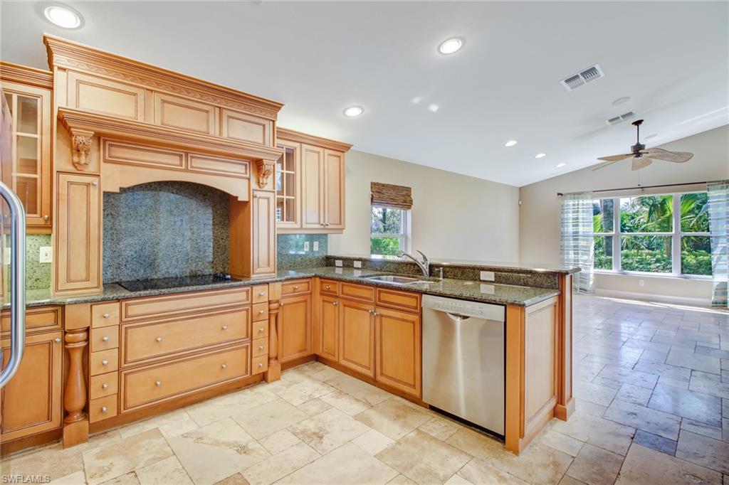 SATURNIA LAKES - Residential