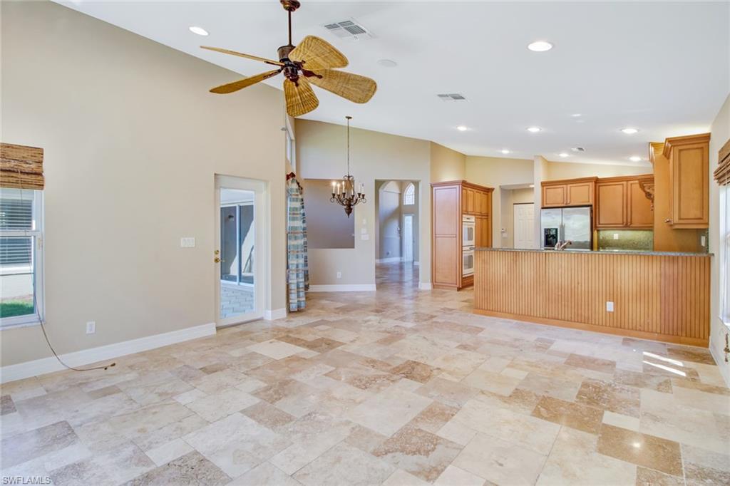 SATURNIA LAKES - Residential