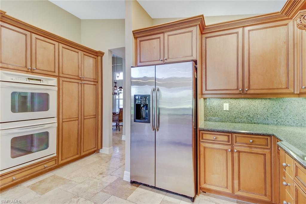 SATURNIA LAKES - Residential