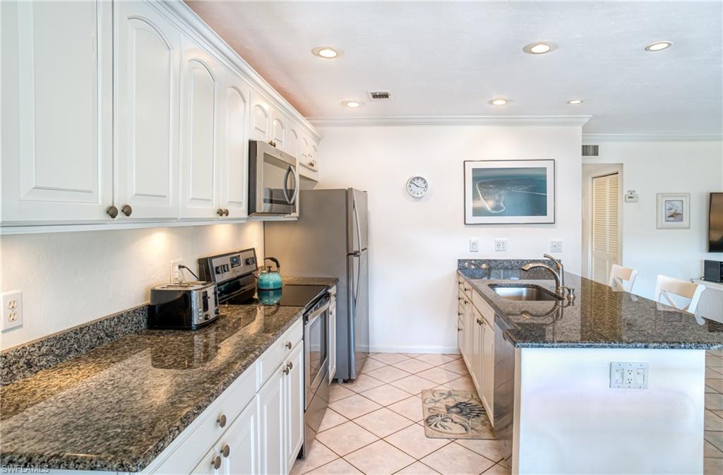 SANIBEL ARMS WEST CONDO - Residential