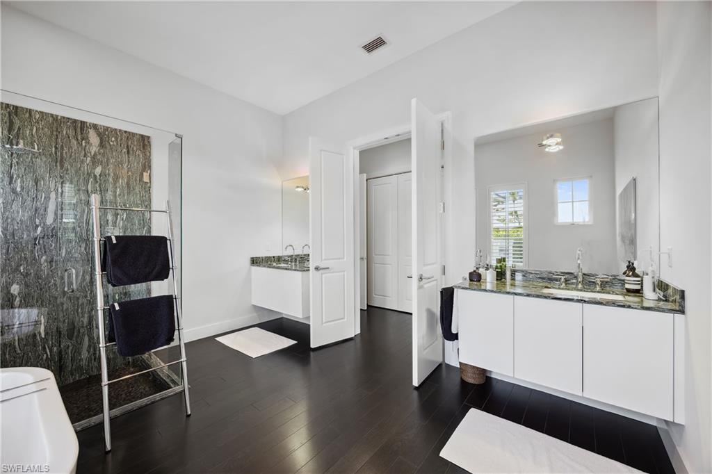 PARK SHORE - Residential