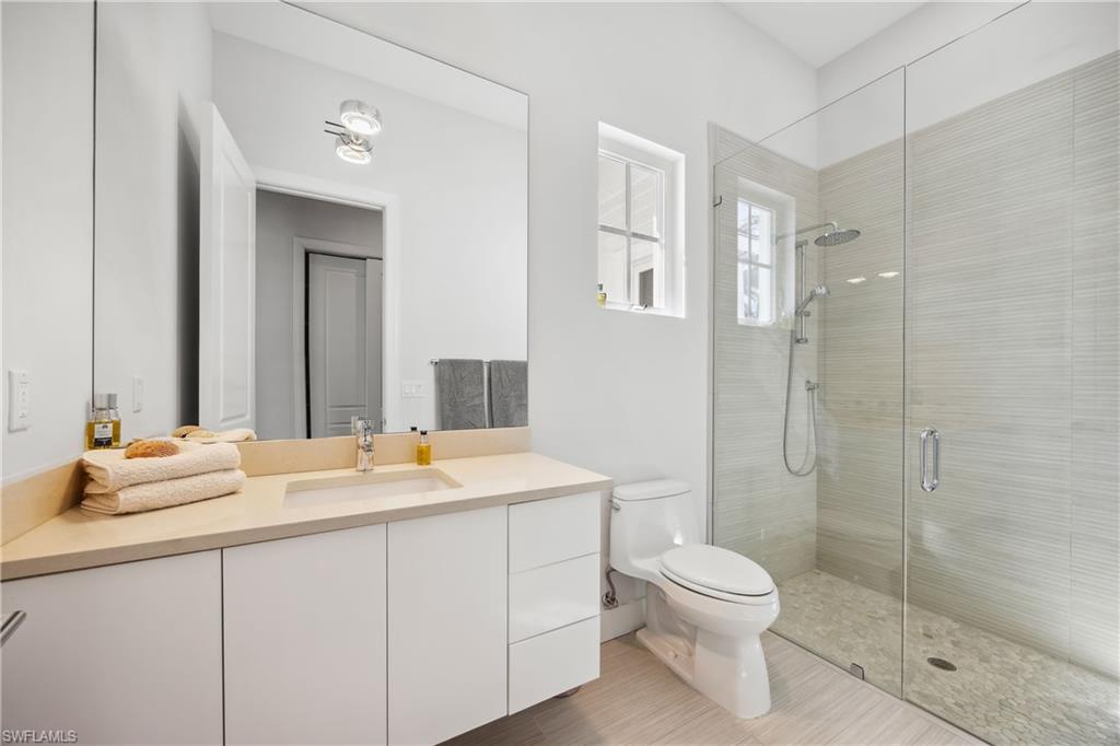 PARK SHORE - Residential