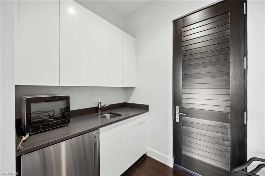 PARK SHORE - Residential