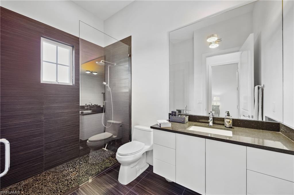 PARK SHORE - Residential