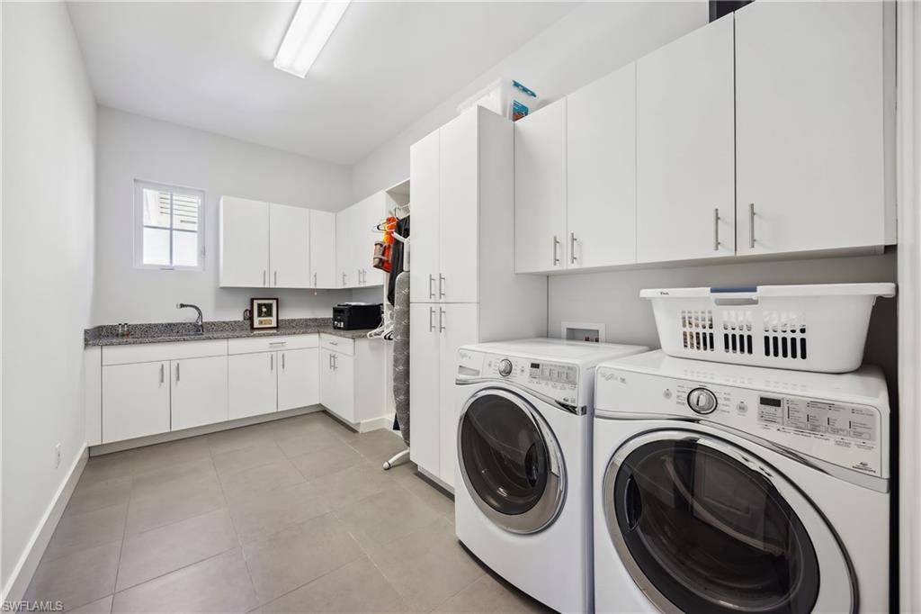 PARK SHORE - Residential