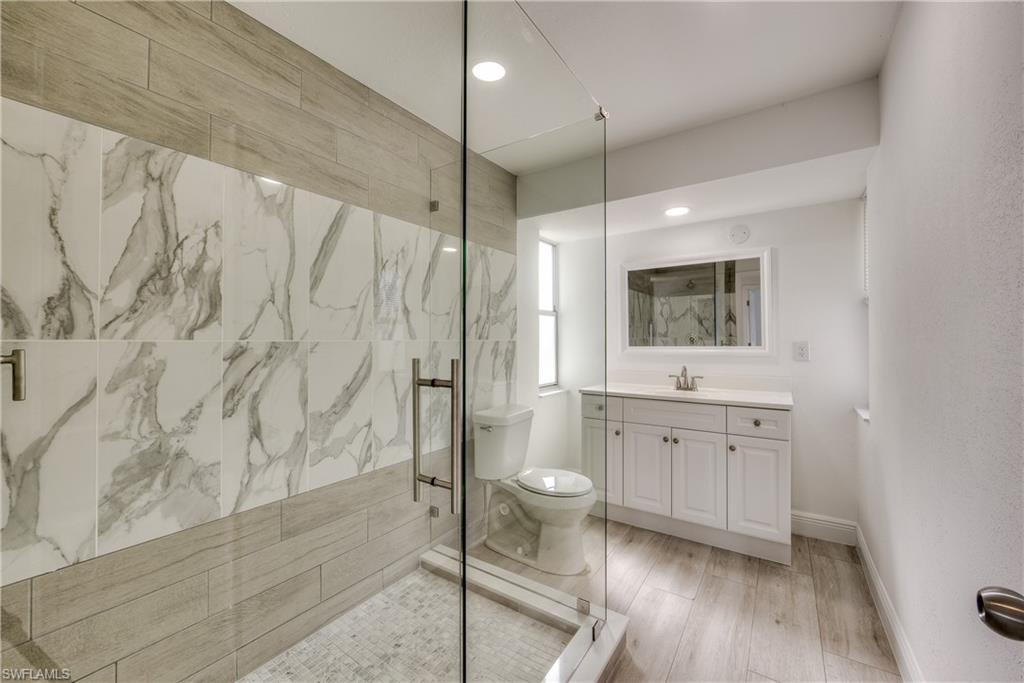 SANDY HOLLOW - Residential