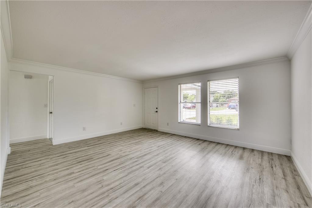 SANDY HOLLOW - Residential