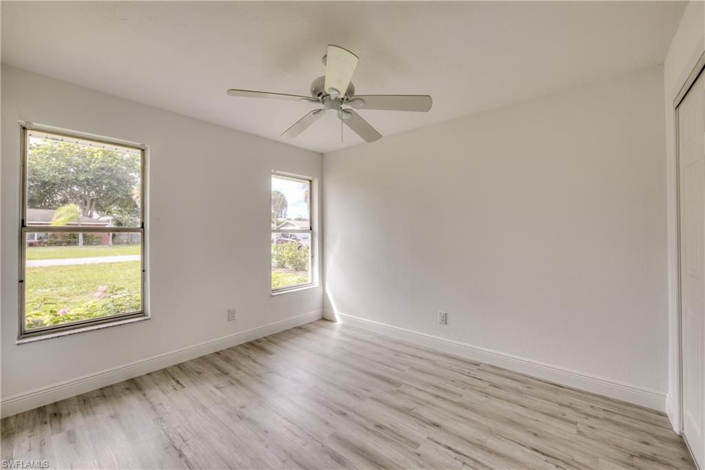 SANDY HOLLOW - Residential