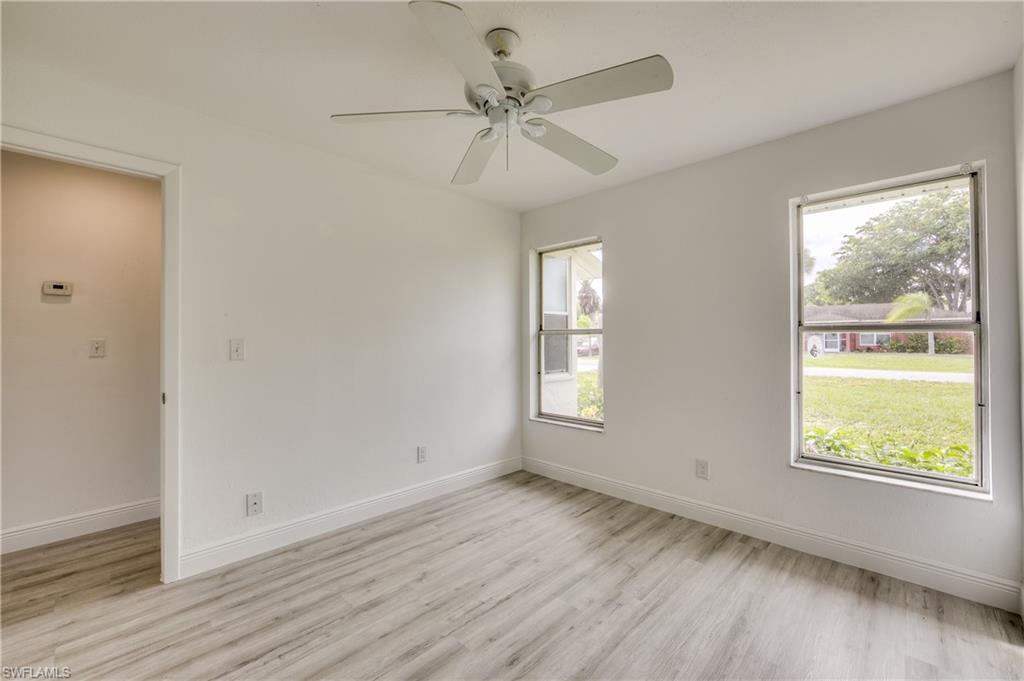 SANDY HOLLOW - Residential