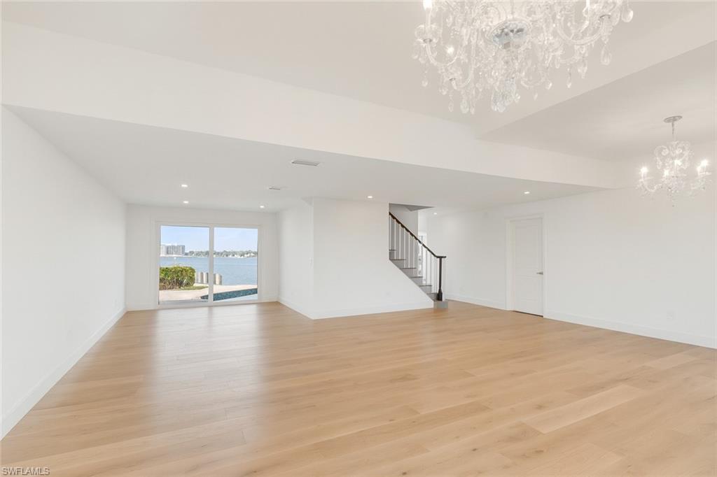 ROYAL HARBOR - Residential