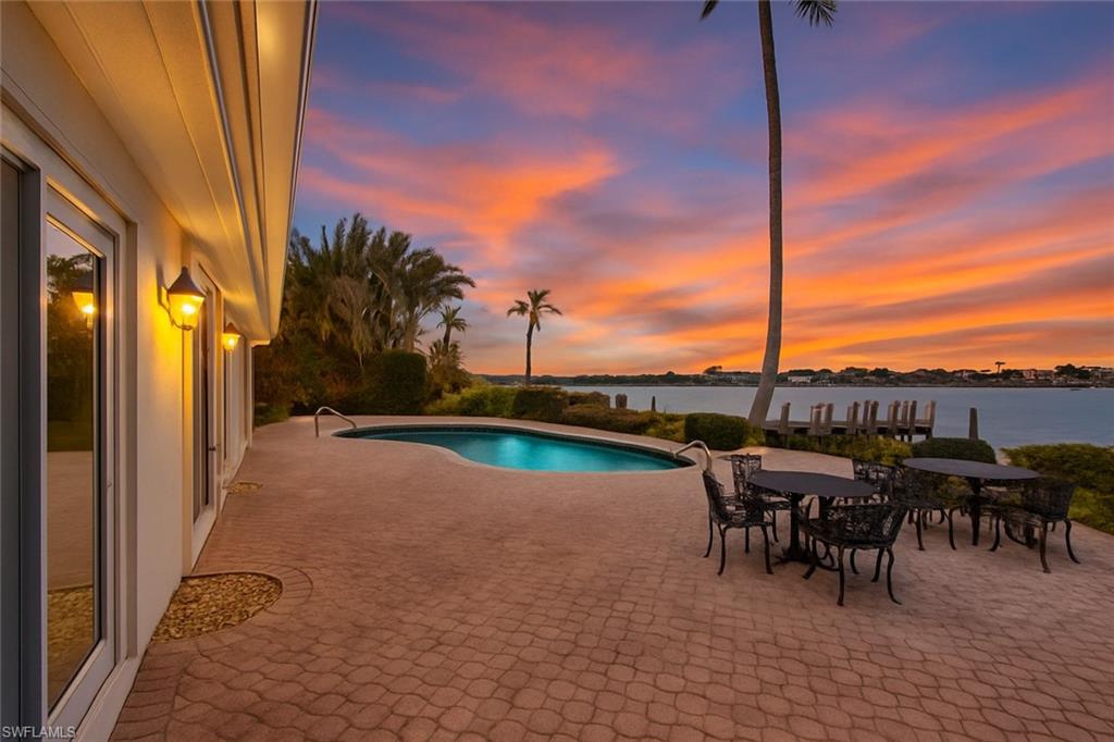 ROYAL HARBOR - Residential