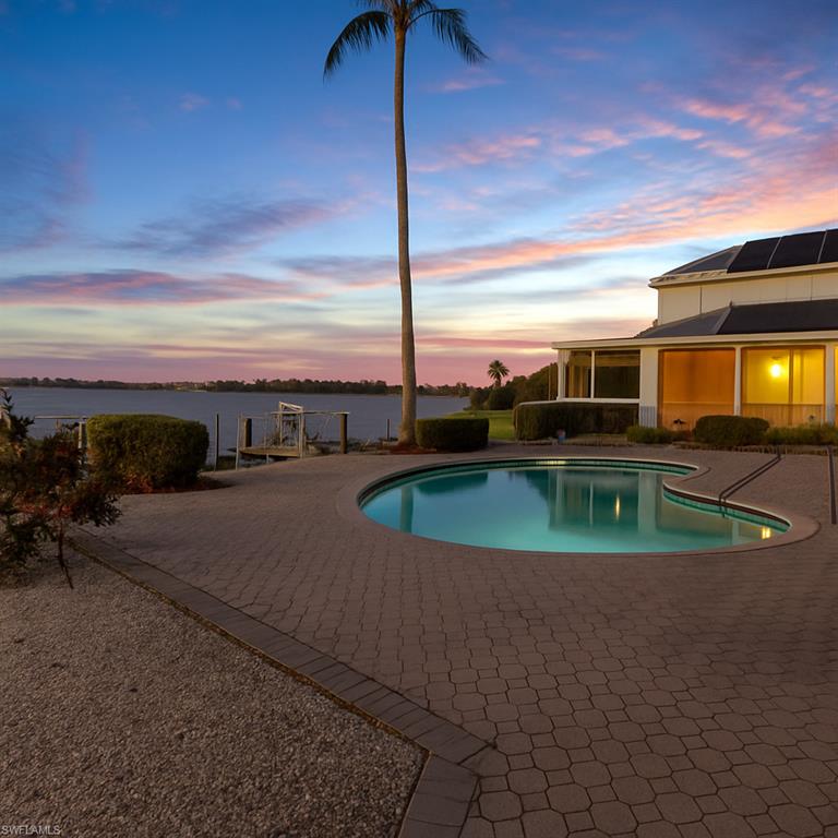 ROYAL HARBOR - Residential