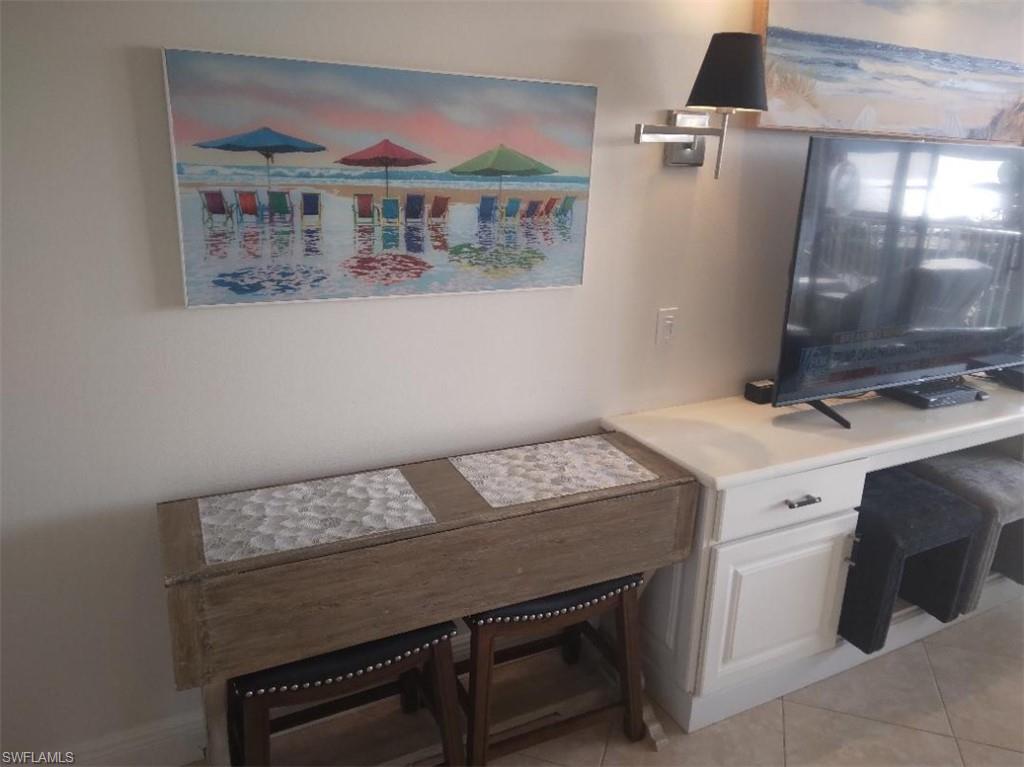 LOVERS KEY BEACH CLUB - Residential