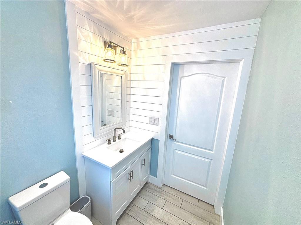 CHARLOTTE SHORES - Residential