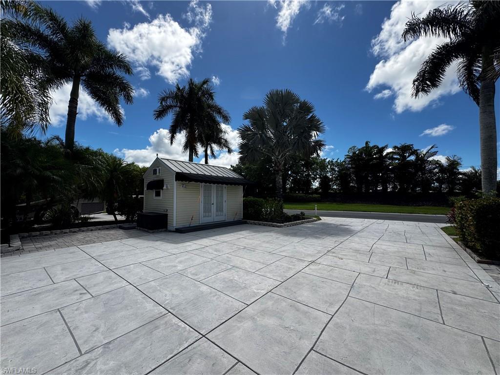 RIVERBEND MOTORCOACH RESORT - Land