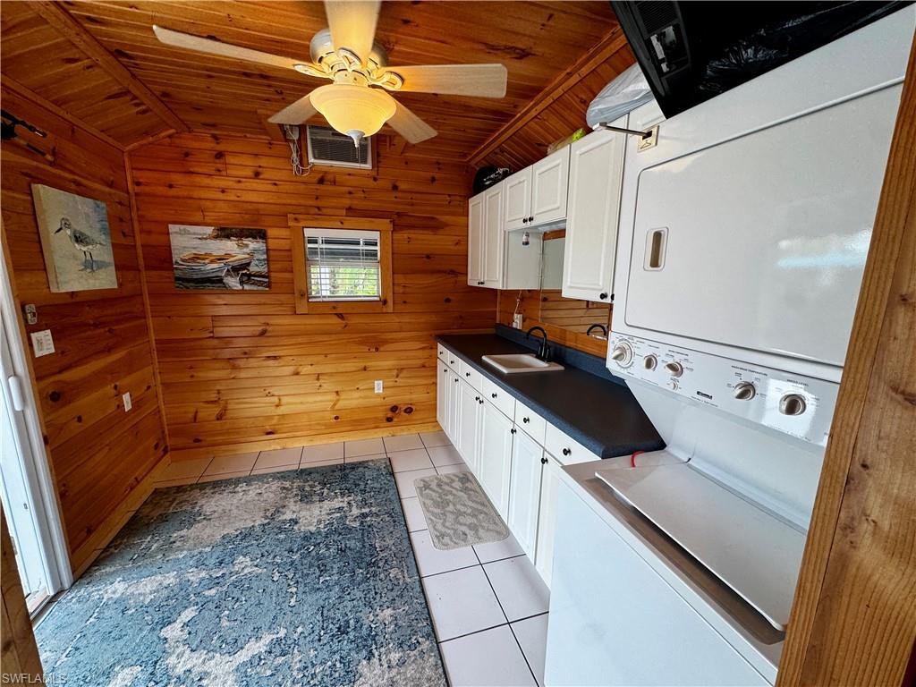 RIVERBEND MOTORCOACH RESORT - Land