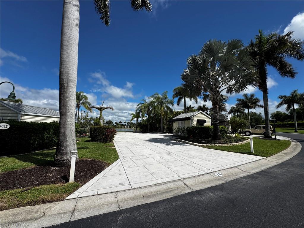 RIVERBEND MOTORCOACH RESORT - Land