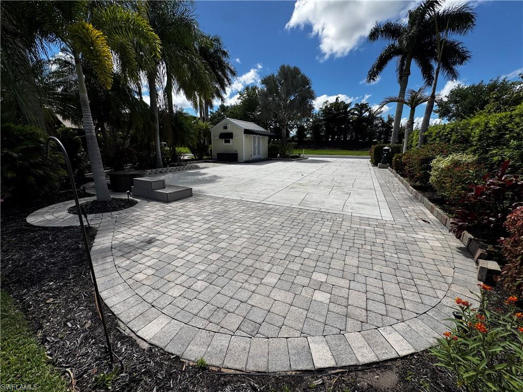 RIVERBEND MOTORCOACH RESORT - Land