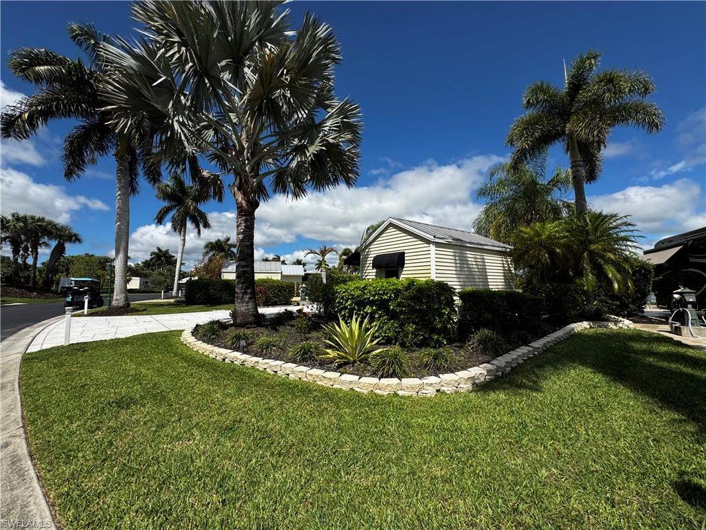 RIVERBEND MOTORCOACH RESORT - Land