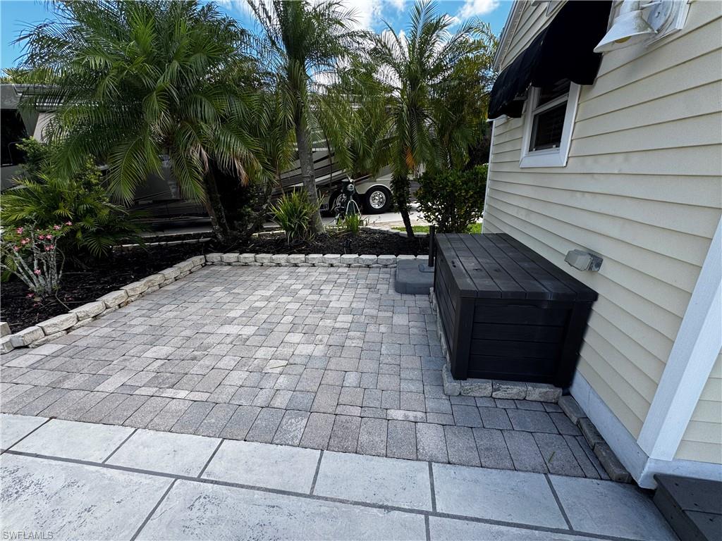 RIVERBEND MOTORCOACH RESORT - Land