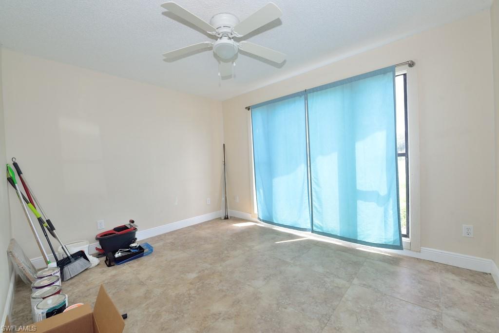 SAN CARLOS PARK - Residential