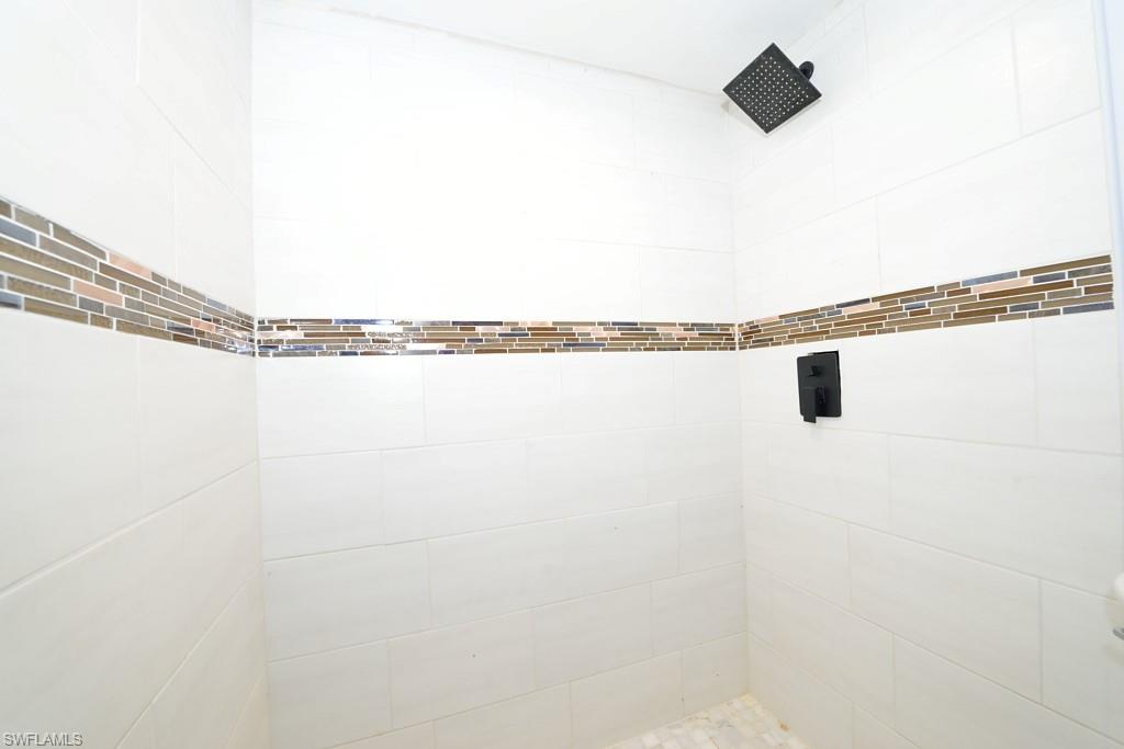 SAN CARLOS PARK - Residential