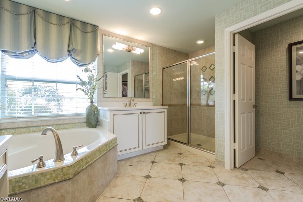 BOTANICA LAKES - Residential Lease