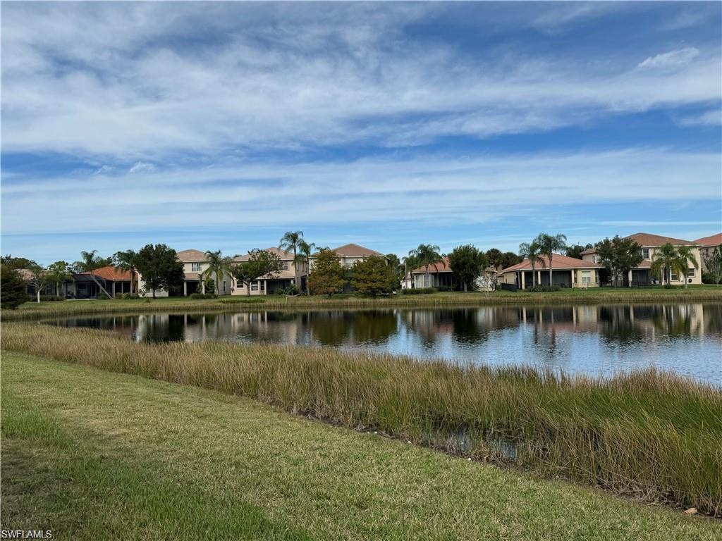 BOTANICA LAKES - Residential Lease