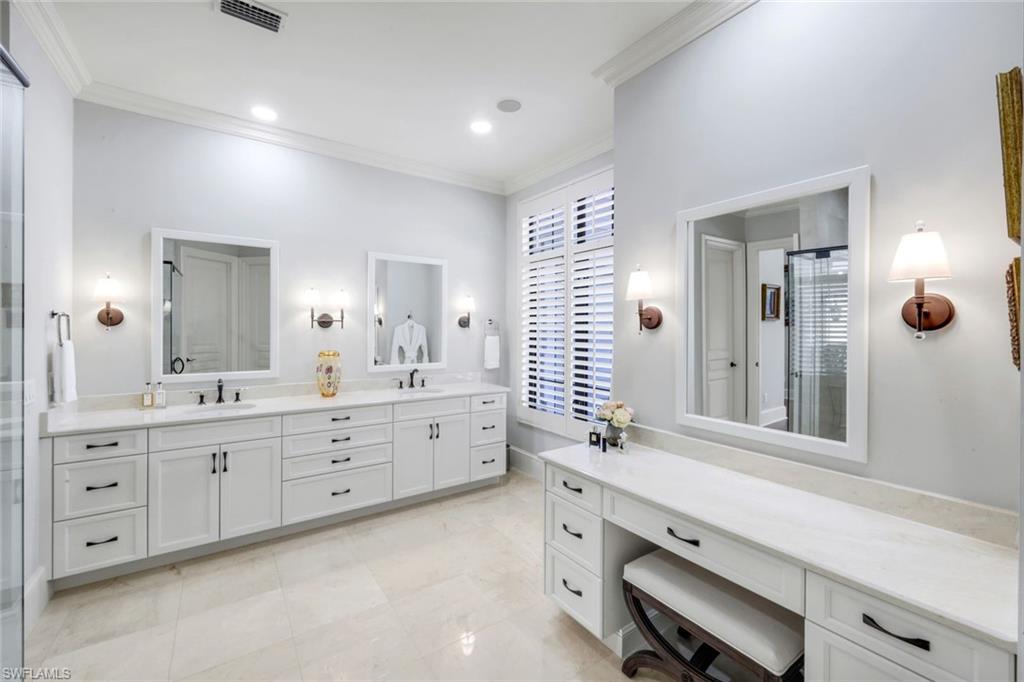 OAKBROOK - Residential