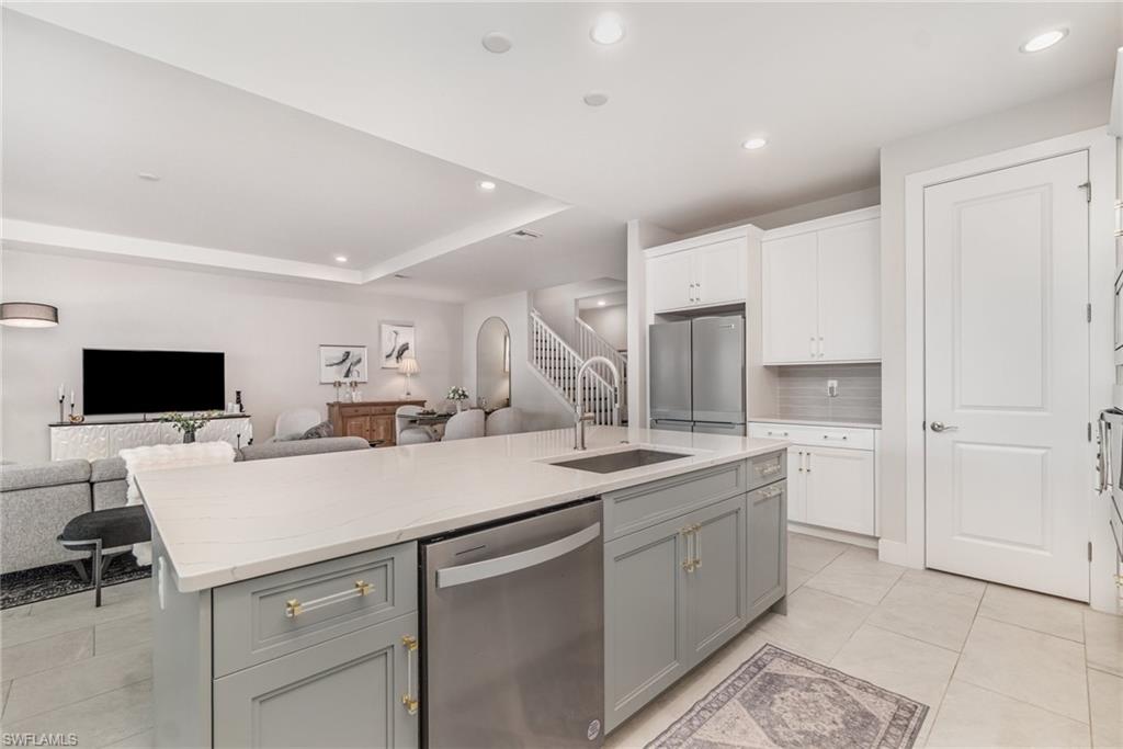 WATERVIEW LANDING - Residential