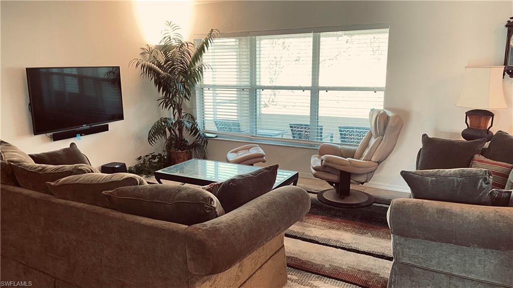 TOWN LAKES - Residential