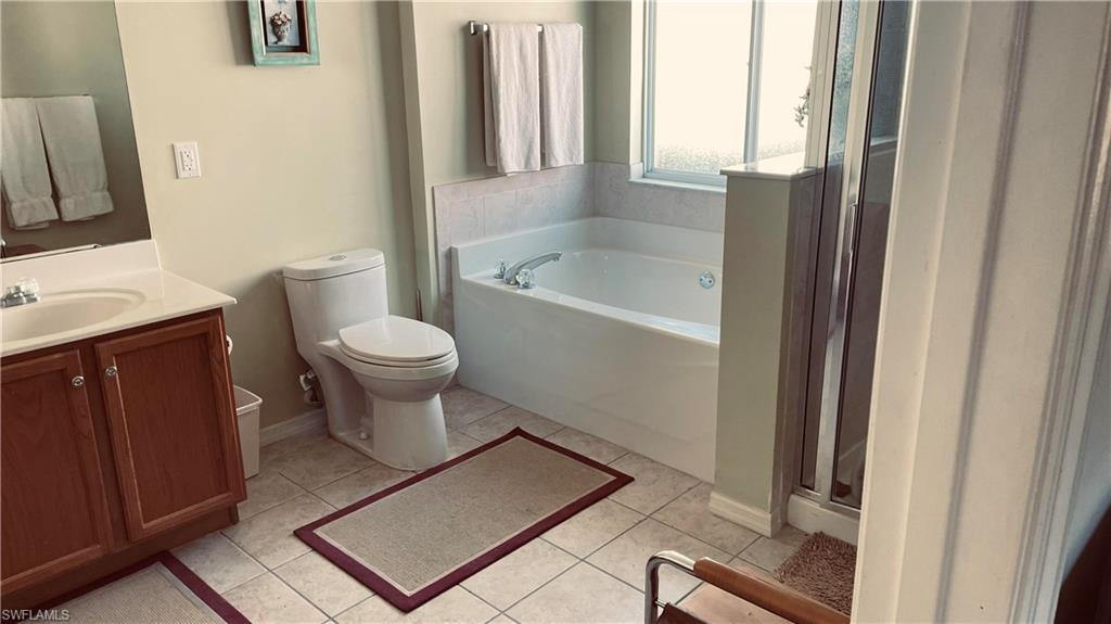 TOWN LAKES - Residential