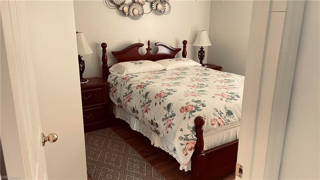 TOWN LAKES - Residential