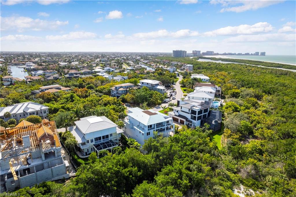 HIDEAWAY BEACH - Residential