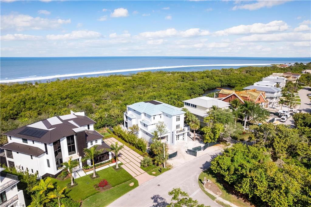 HIDEAWAY BEACH - Residential