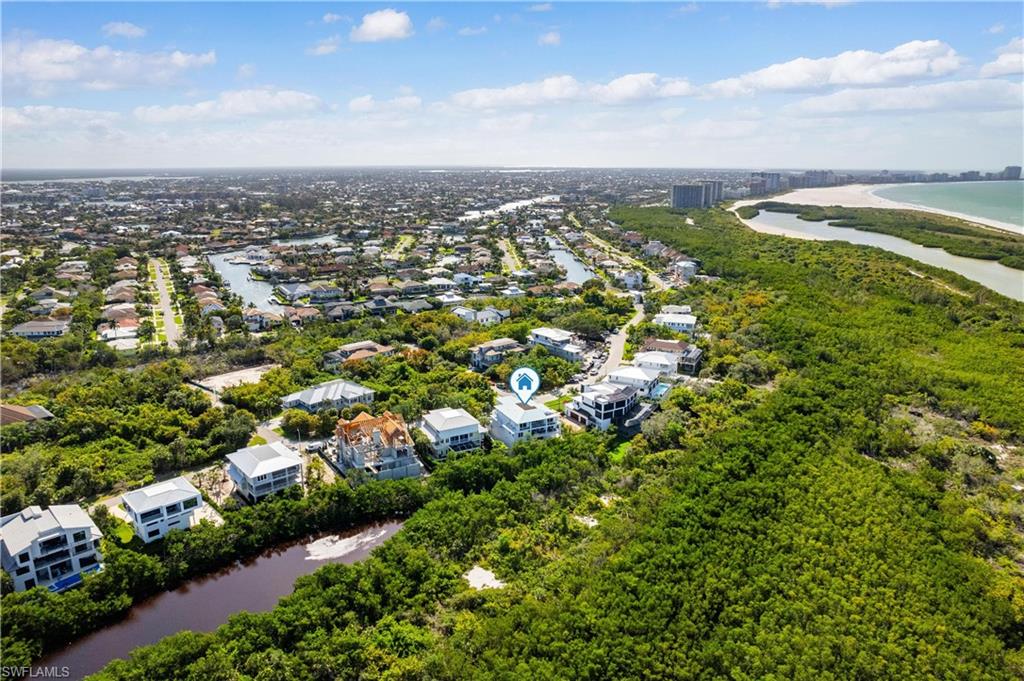 HIDEAWAY BEACH - Residential