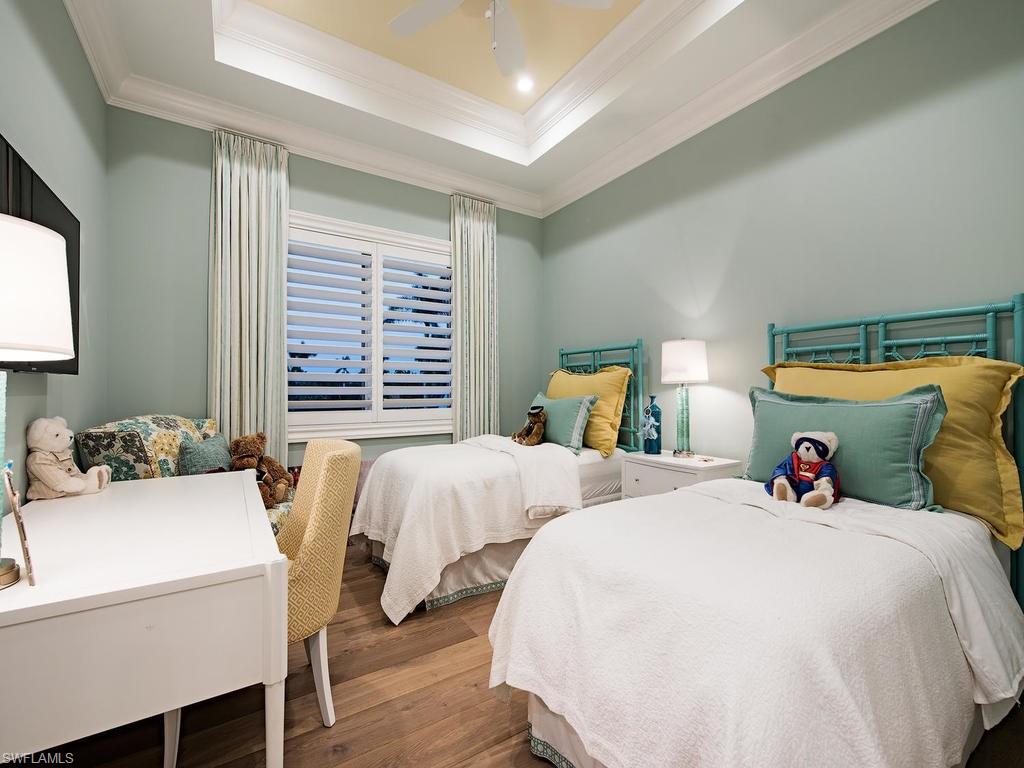 ROYAL HARBOR - Residential