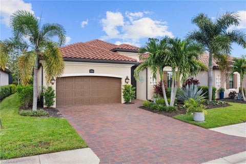Photo of 17160 Galway RUN, BONITA SPRINGS, FL 34135 (MLS # 226037830)