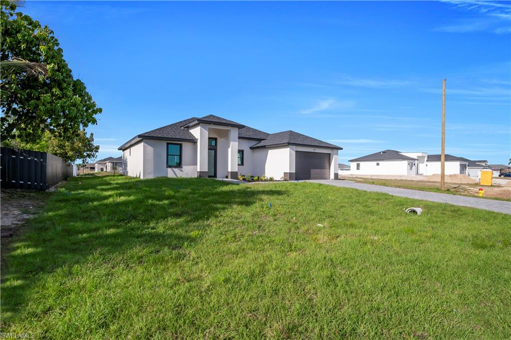 CAPE CORAL - Residential