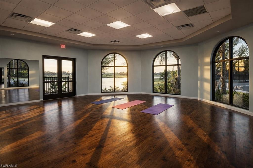 LAMORADA - Residential