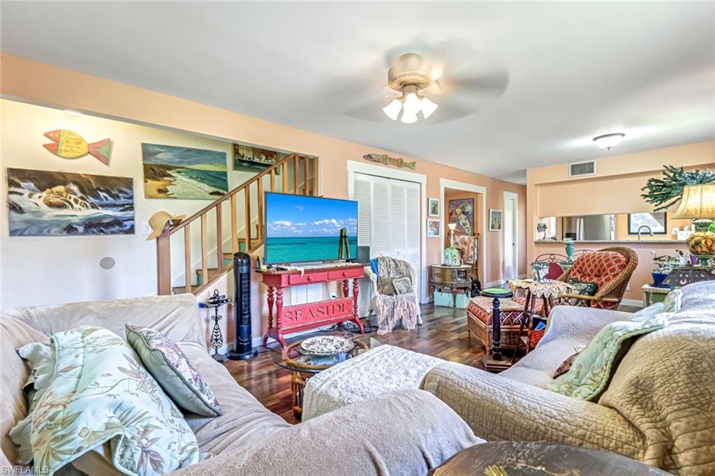 SIESTA PINES CONDO - Residential