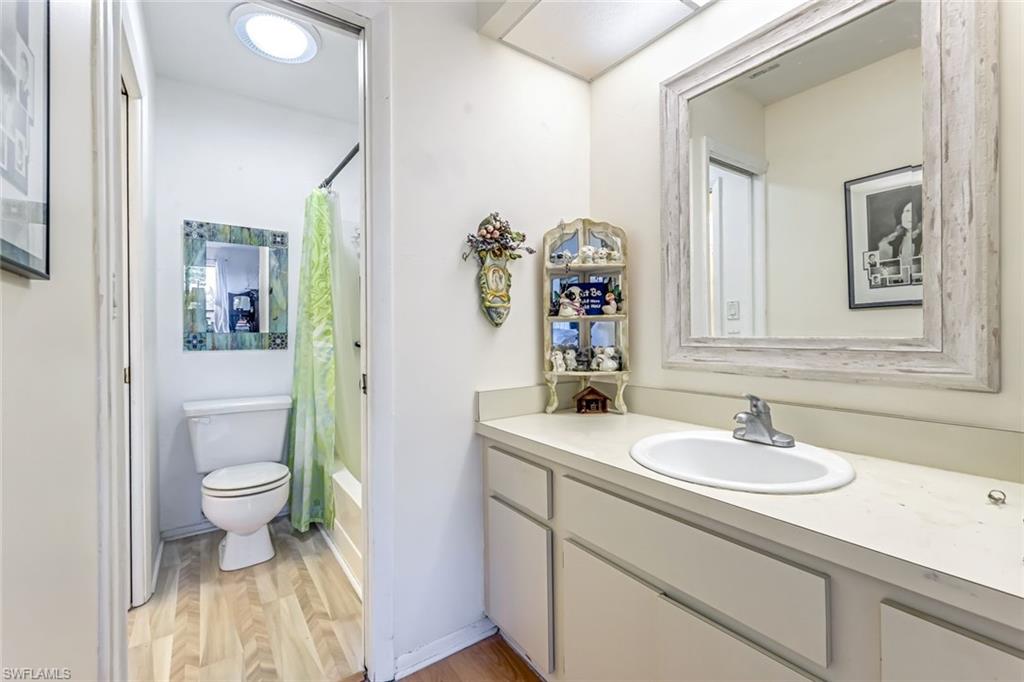 SIESTA PINES CONDO - Residential