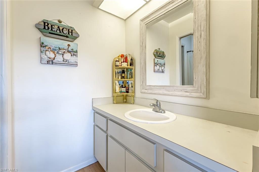 SIESTA PINES CONDO - Residential