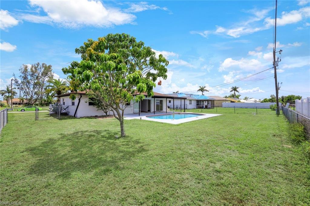 CAPE CORAL - Residential